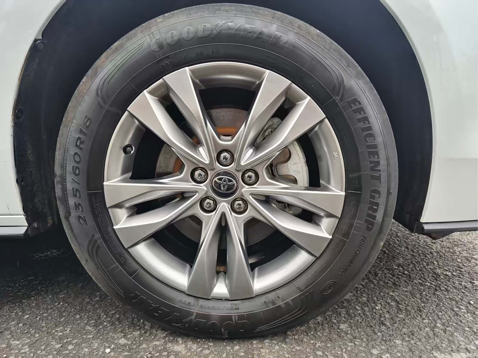 Toyota Sienna, 2025 13