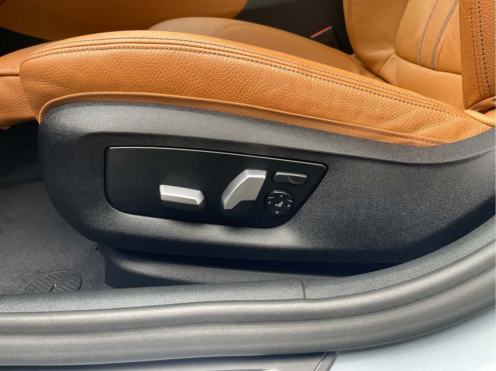 BMW 5 Series, 2020 16