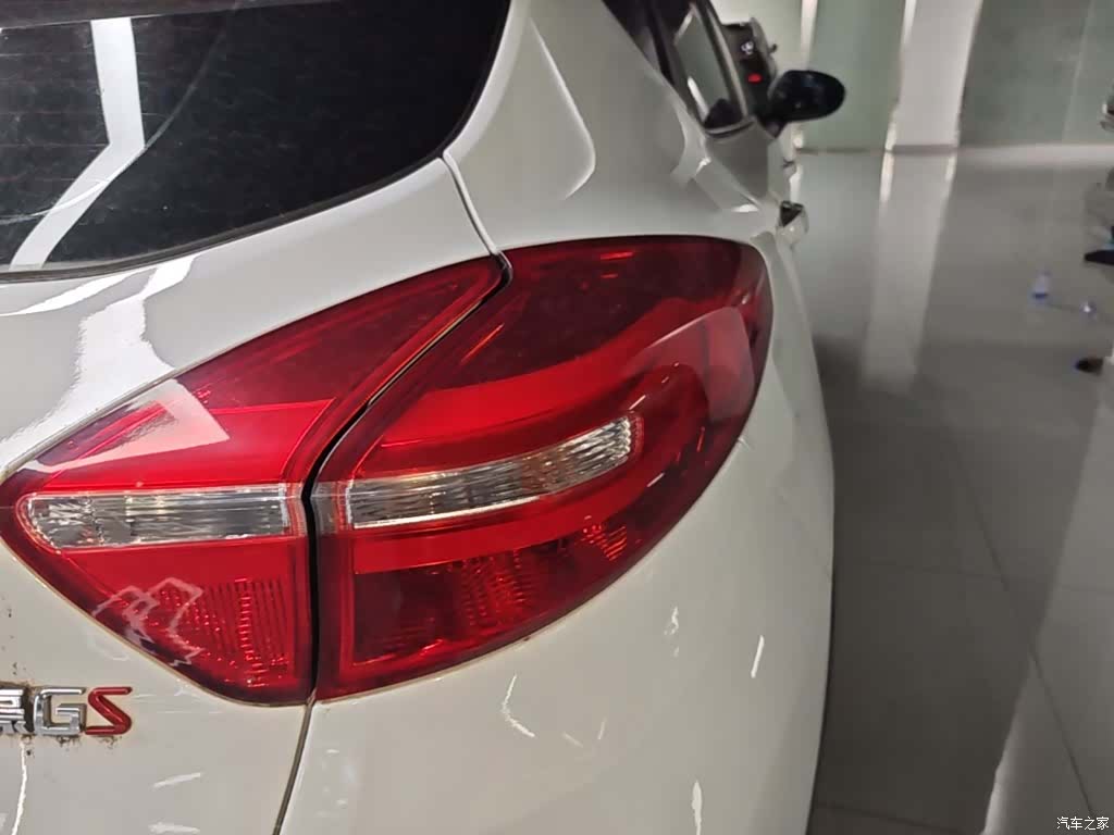 Geely Emgrand, 2020 8