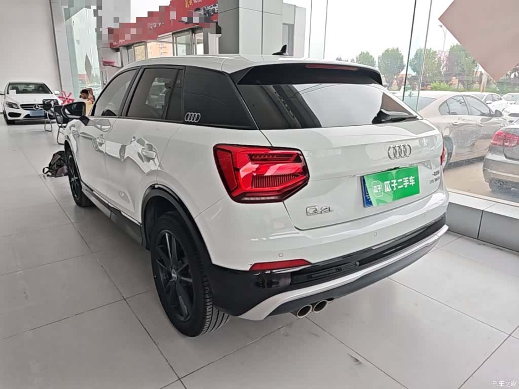 Audi Q2L, 2021 все фото