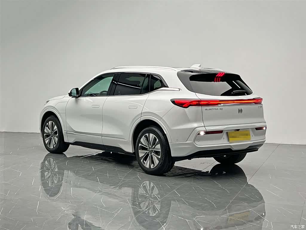 Buick E5, 2025 4