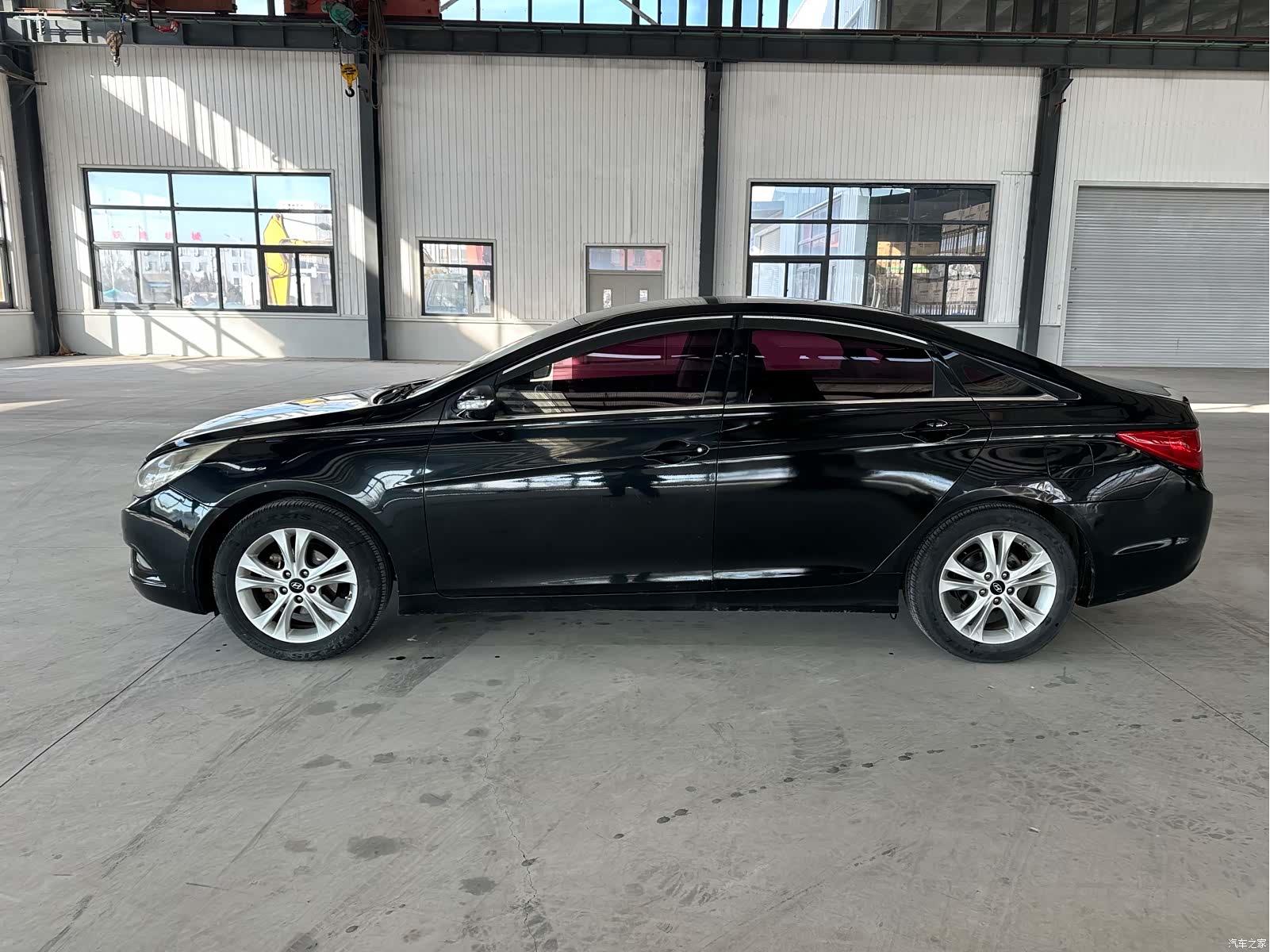 Hyundai Sonata, 2011 8