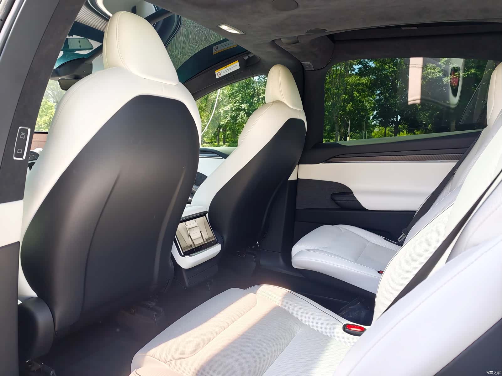 Tesla Model X, 2023 8