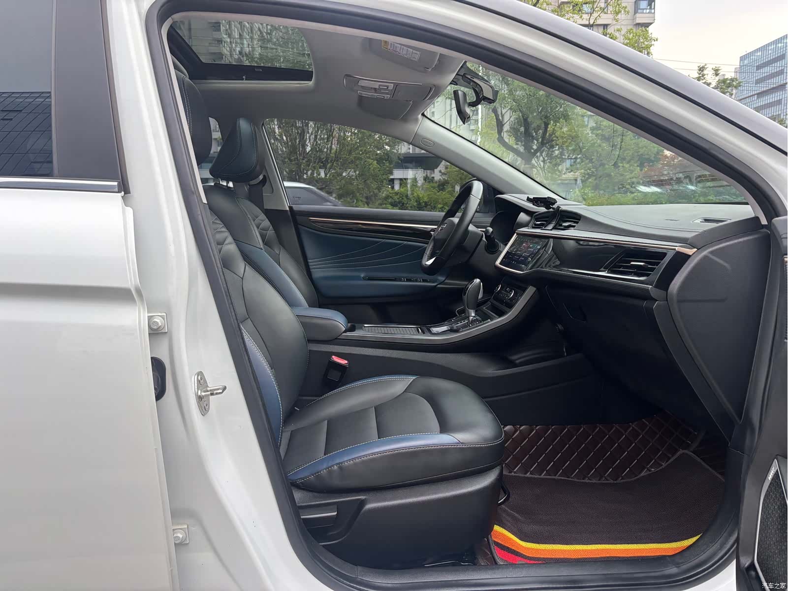 Geely Emgrand, 2020 12