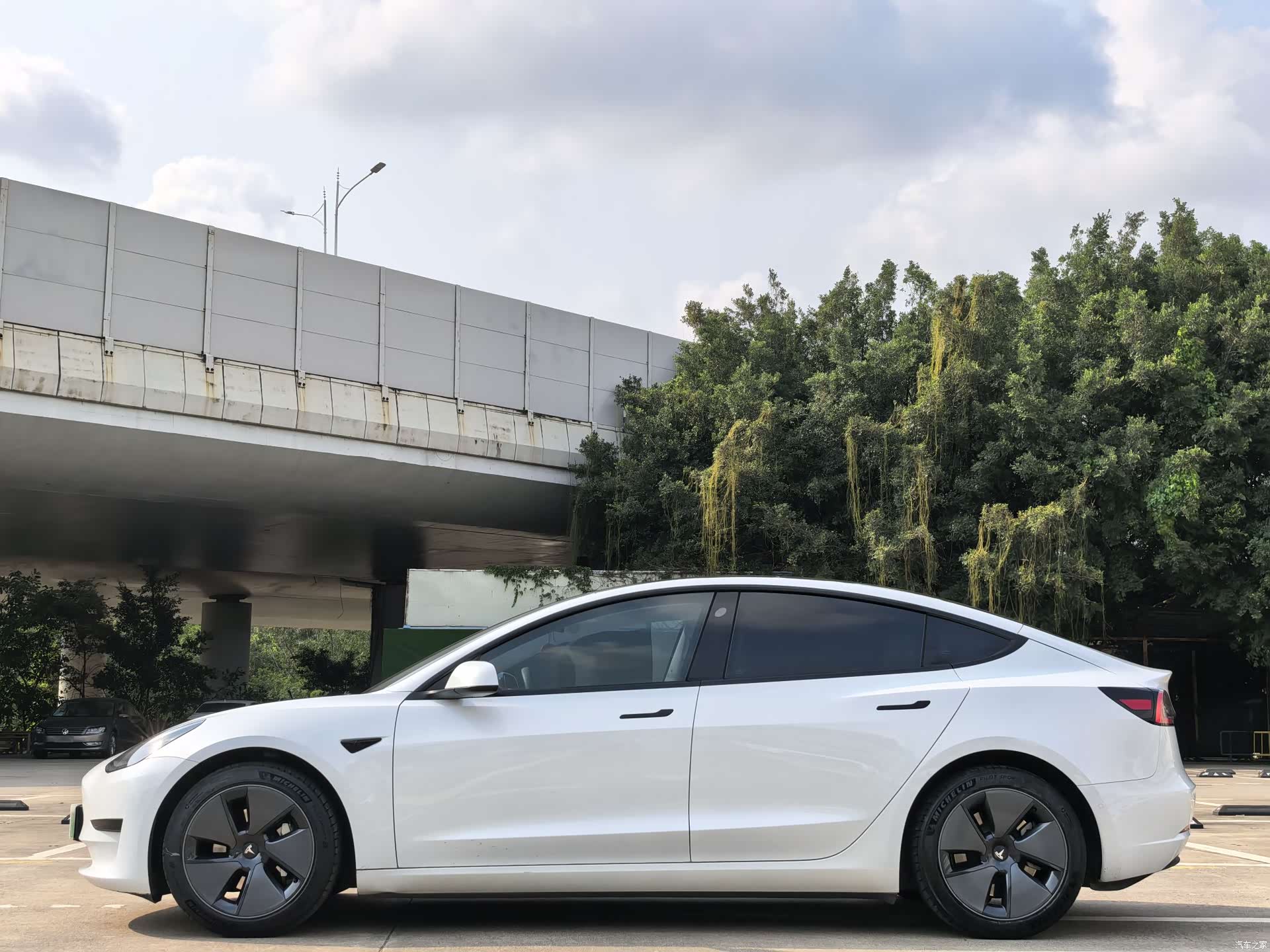 Tesla Model 3, 2021 4