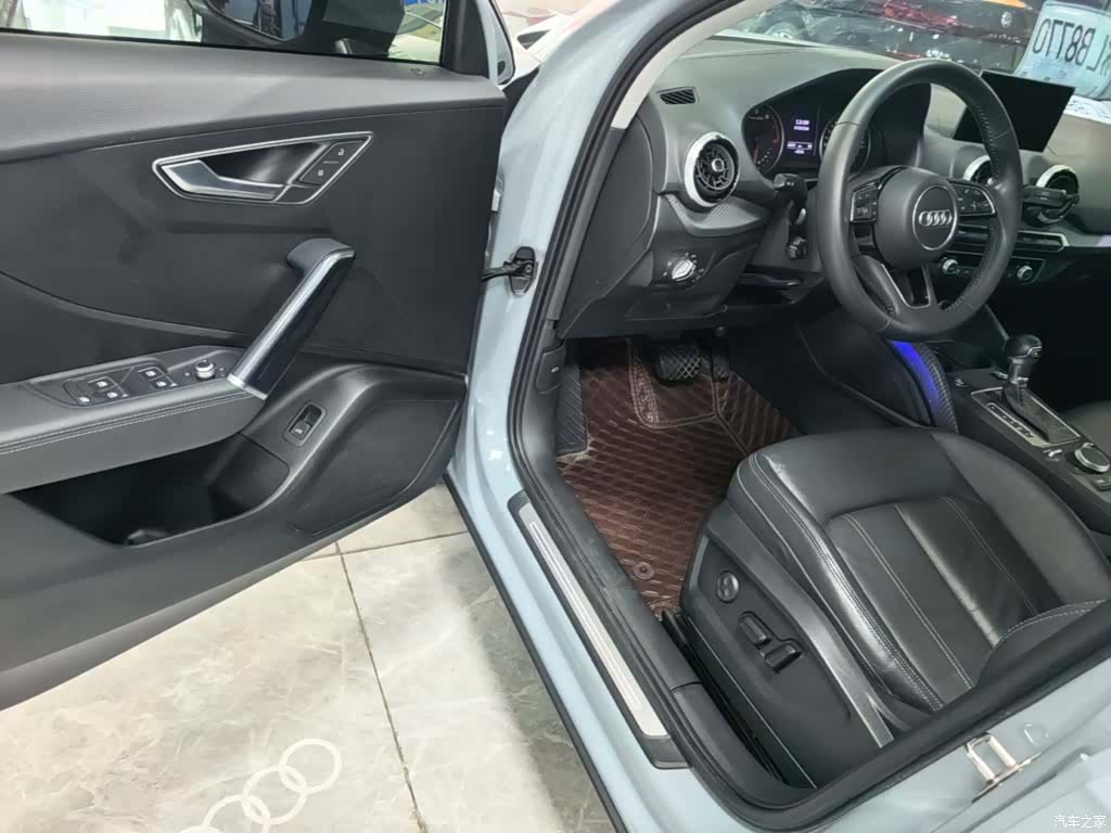 Audi Q2L, 2022 16