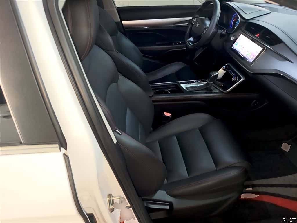 Geely Binray, 2019 25