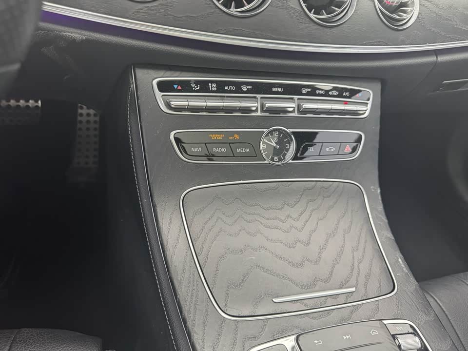 Mercedes-Benz E-class Mercedes-Benz E-class