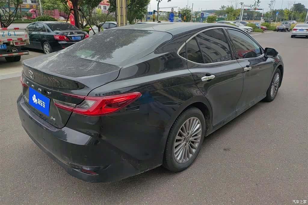 Toyota Camry, 2025 3