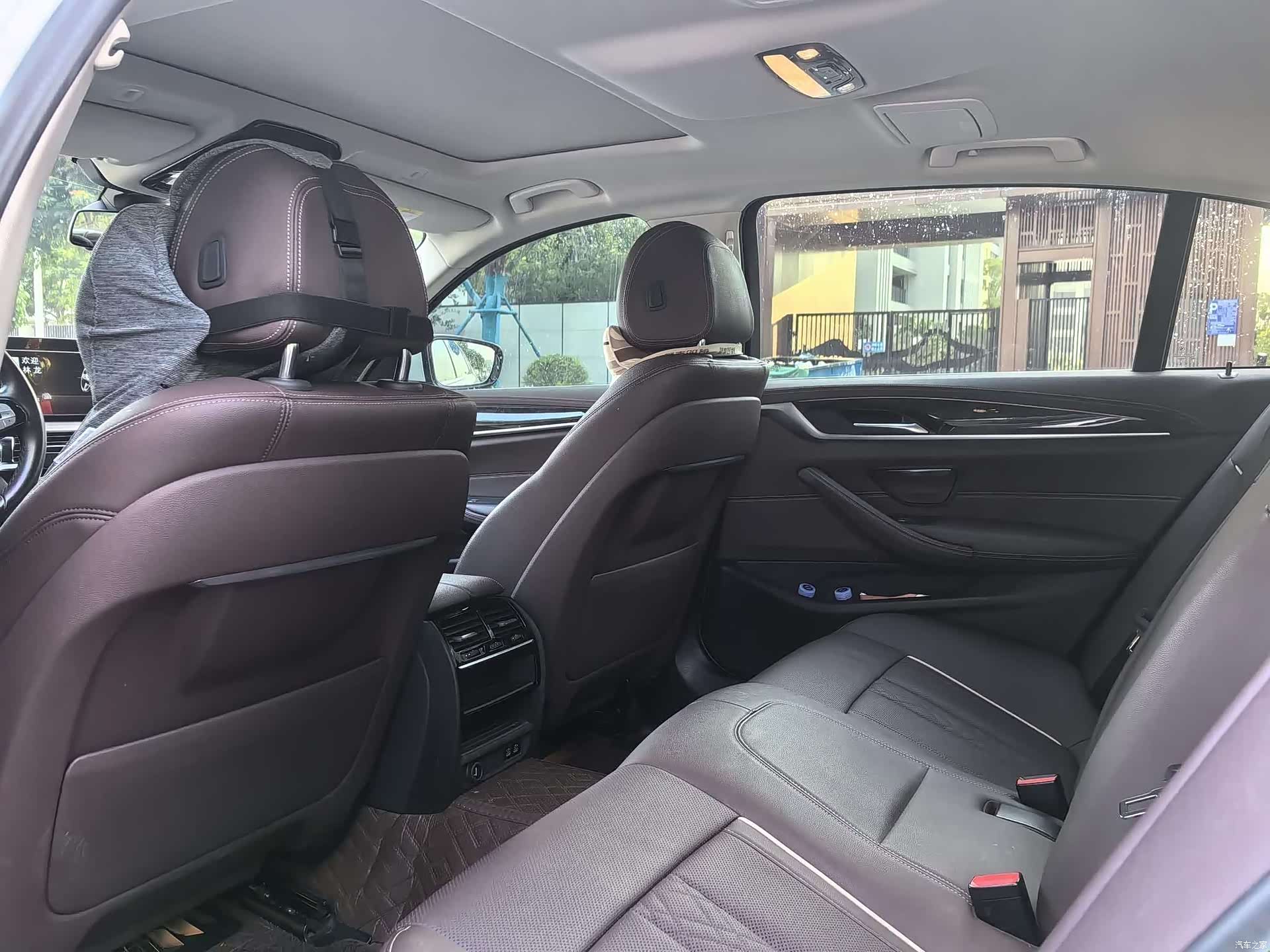 BMW 5 Series, 2021 все фото