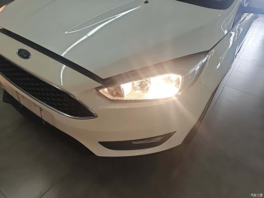 Ford Focus, 2019 24