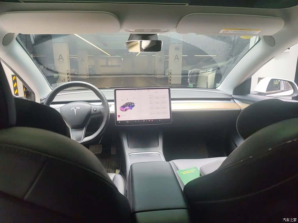 Tesla Model 3, 2021 13