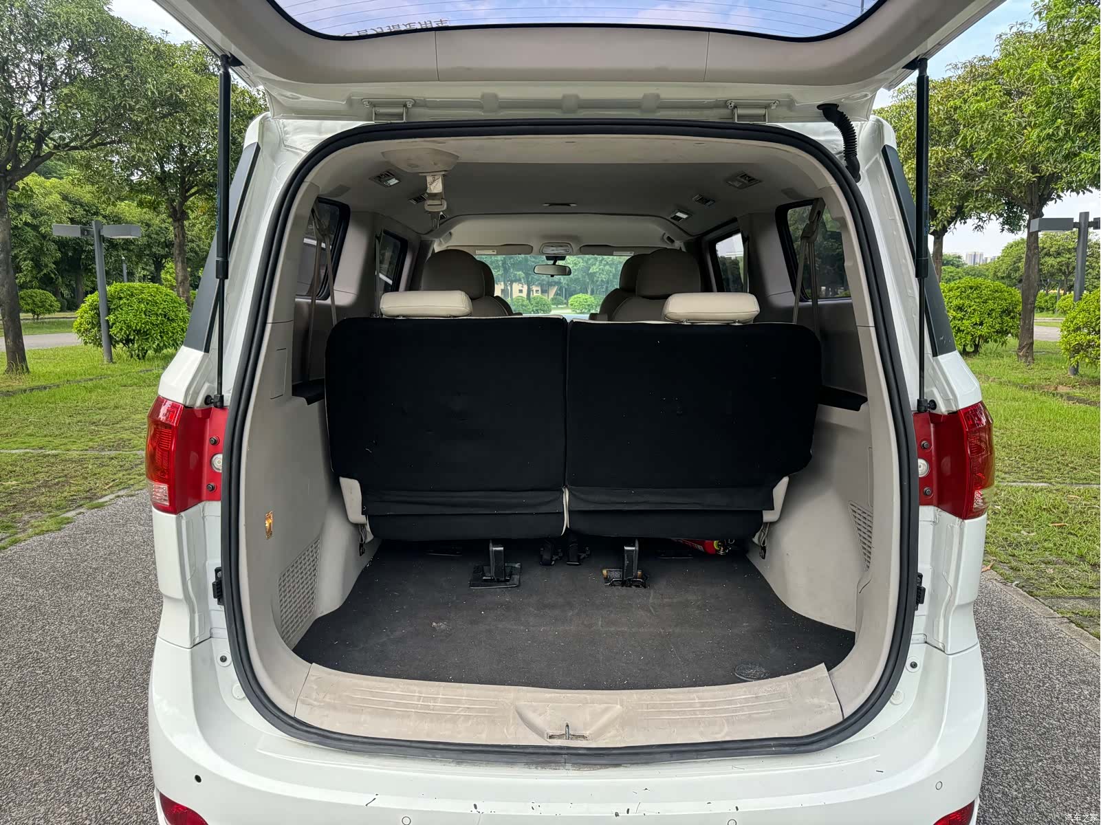 Maxus G10, 2015 13