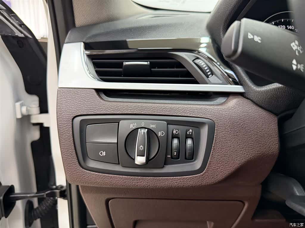 BMW X1, 2023 9