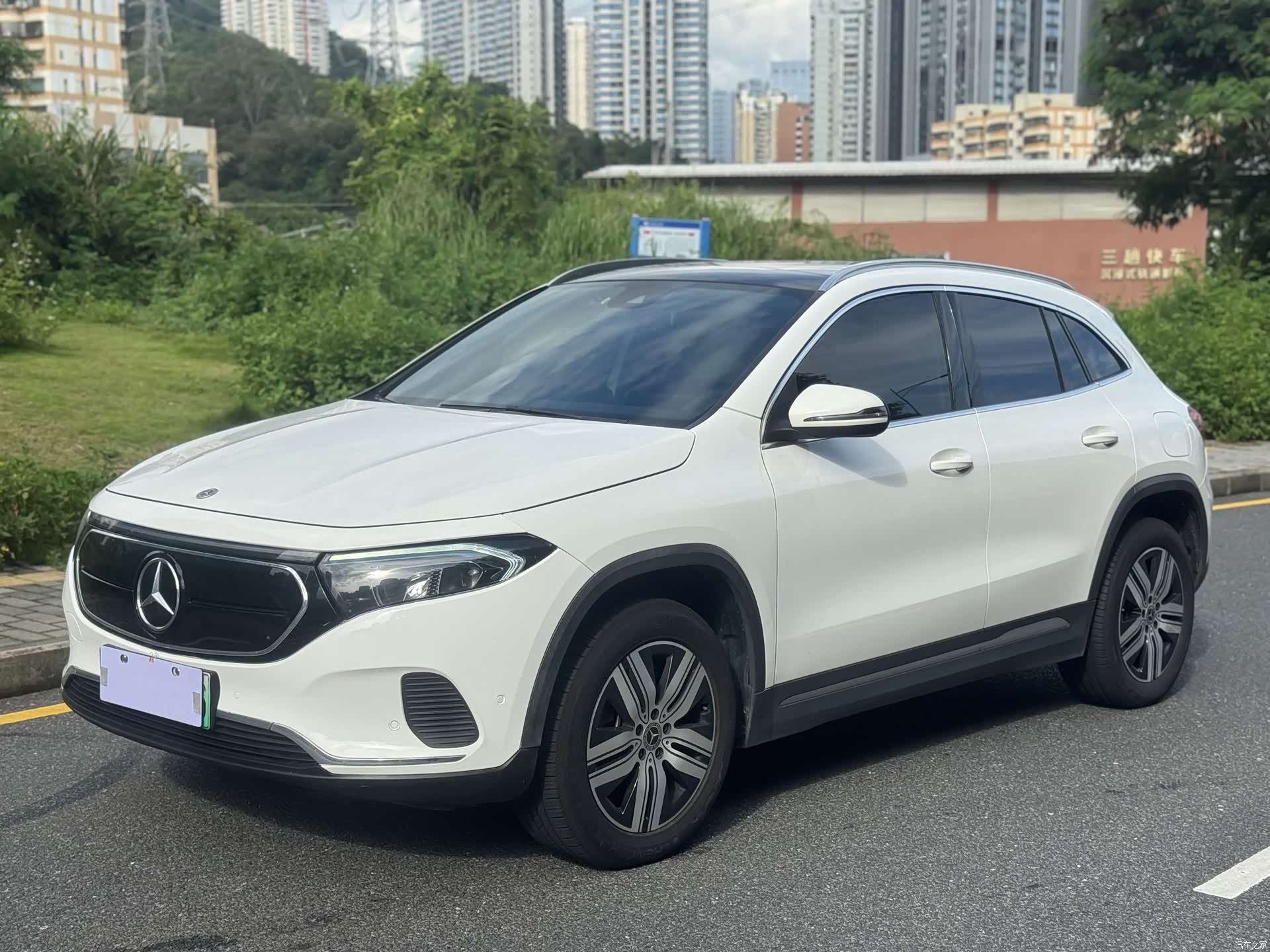 Mercedes-Benz EQA, 2023 1