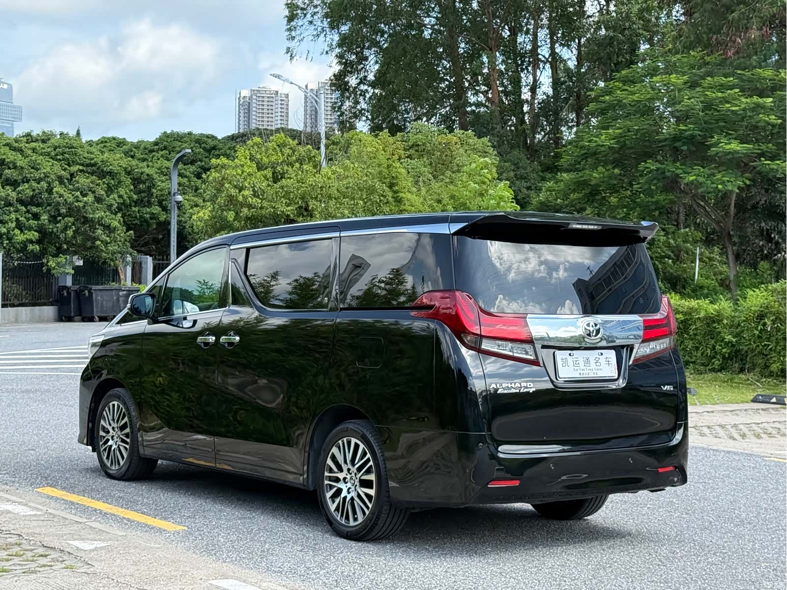 Toyota Alphard, 2017 14