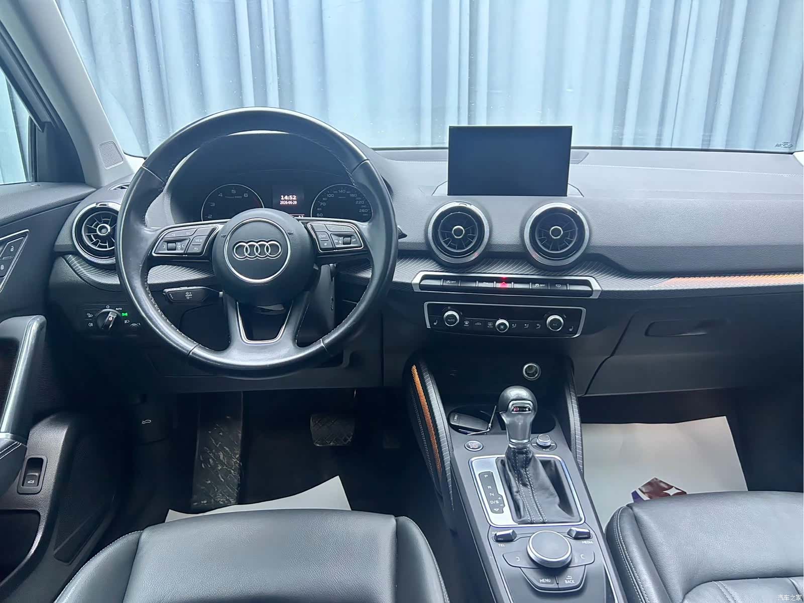 Audi Q2L, 2023 12