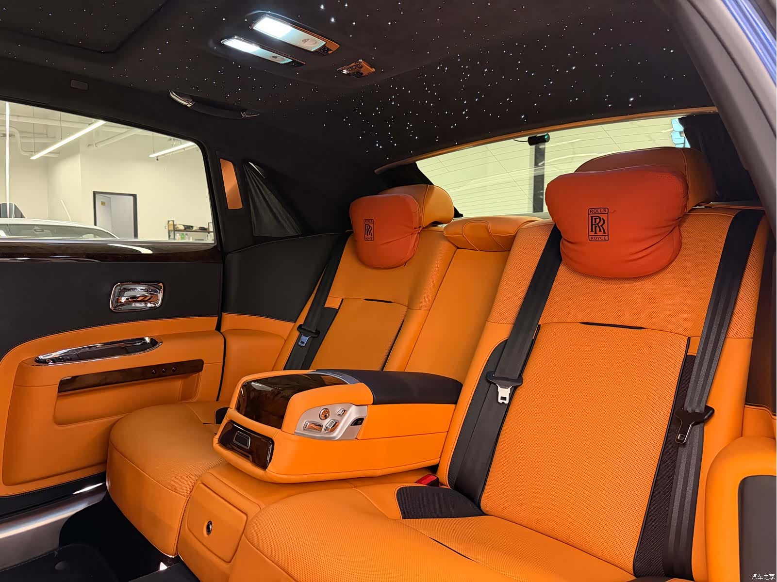 Rolls-Royce Ghost, 2015 11
