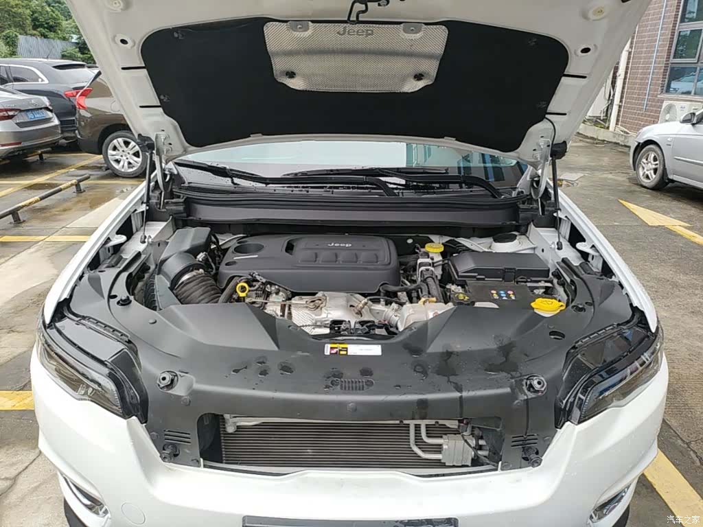 Jeep Cherokee, 2021 20