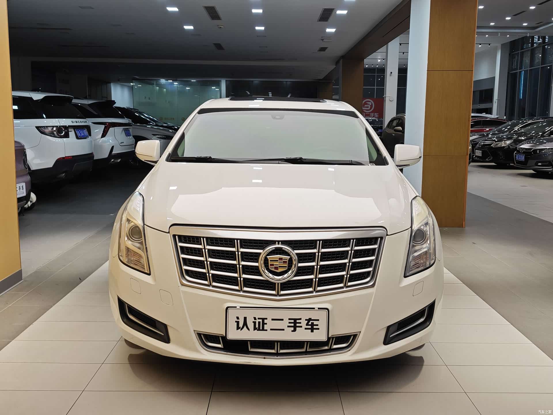 Cadillac XTS, 2015 4