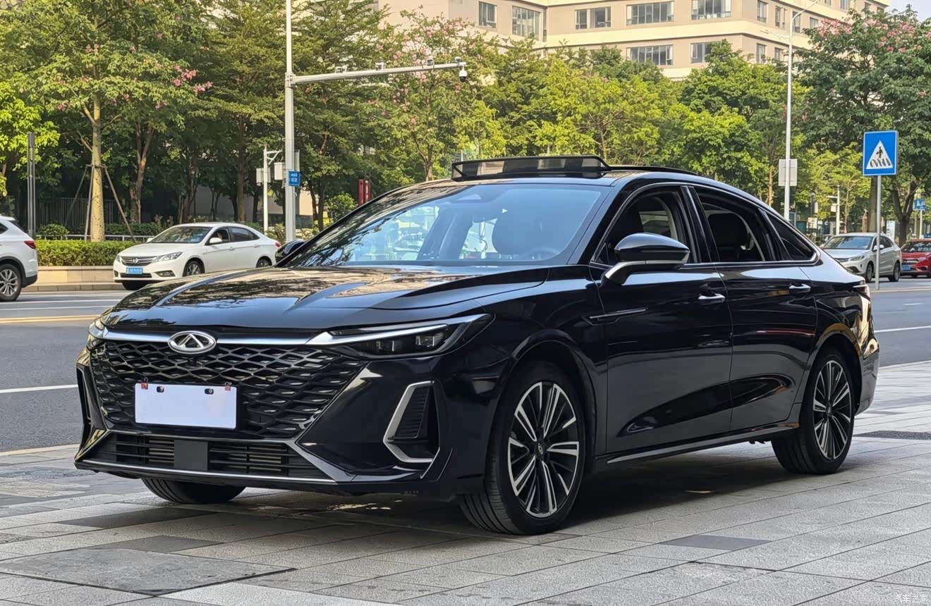 Chery Arrizo 8
