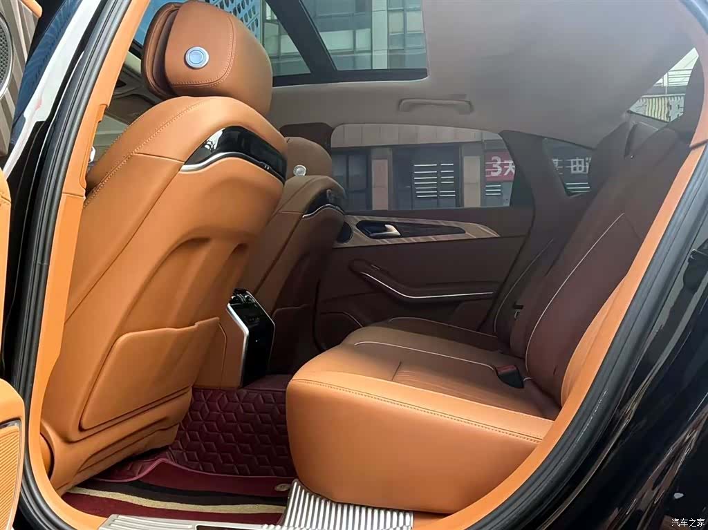 Hongqi H9, 2021 10