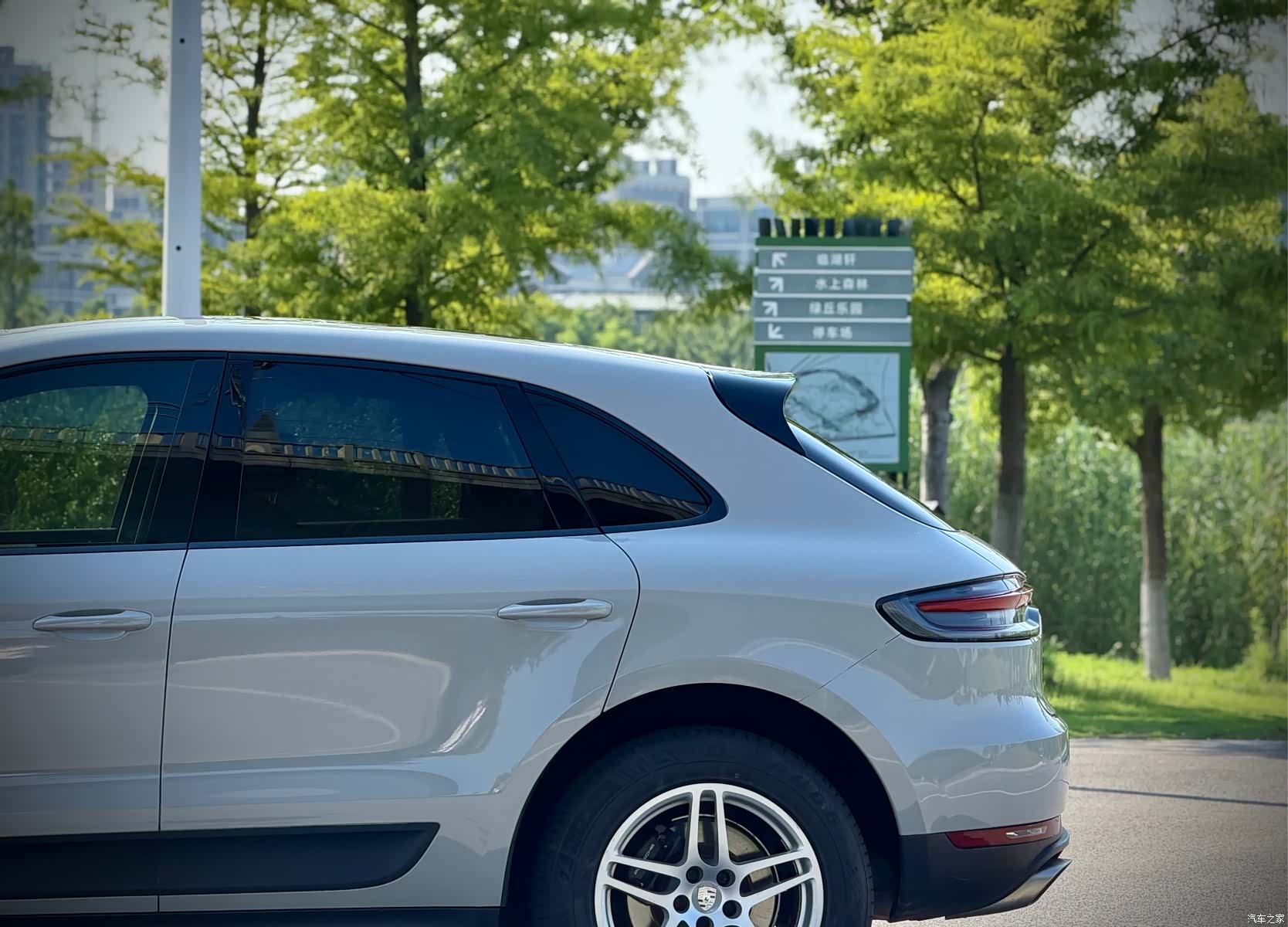 Porsche Macan, 2019 3