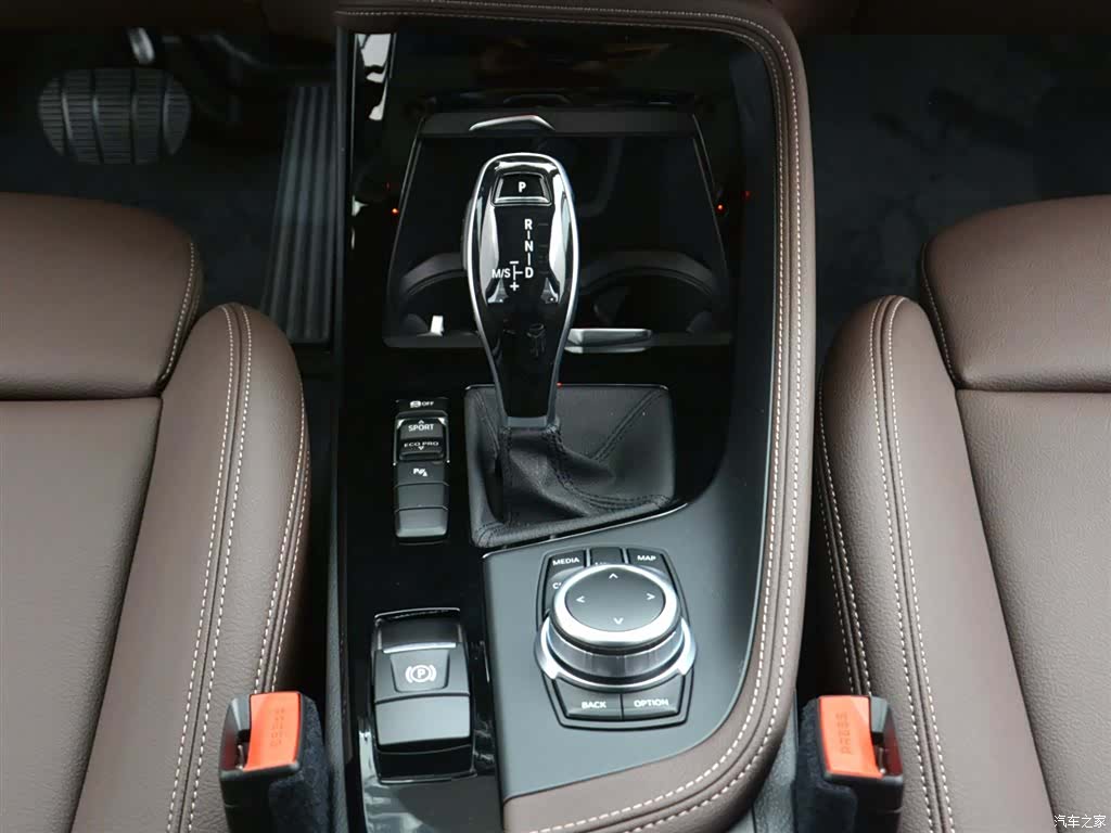 BMW X1, 2021 12