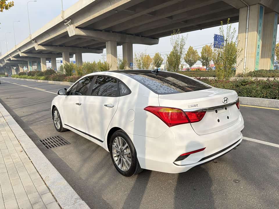 Hyundai Name picture