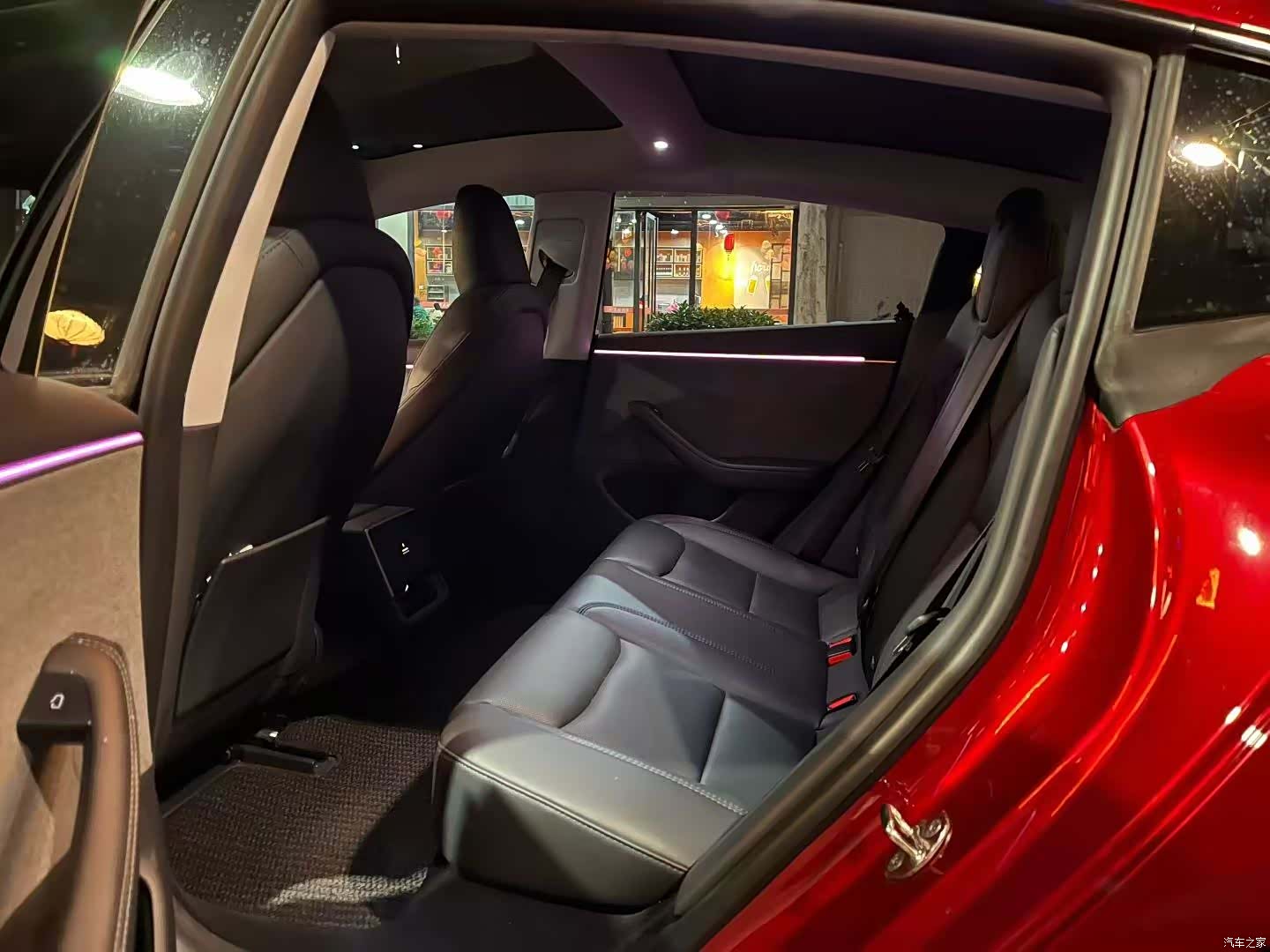 Tesla Model 3, 2024 все фото