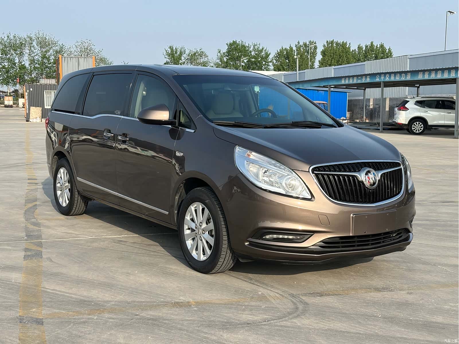 Buick GL8, 2019 3
