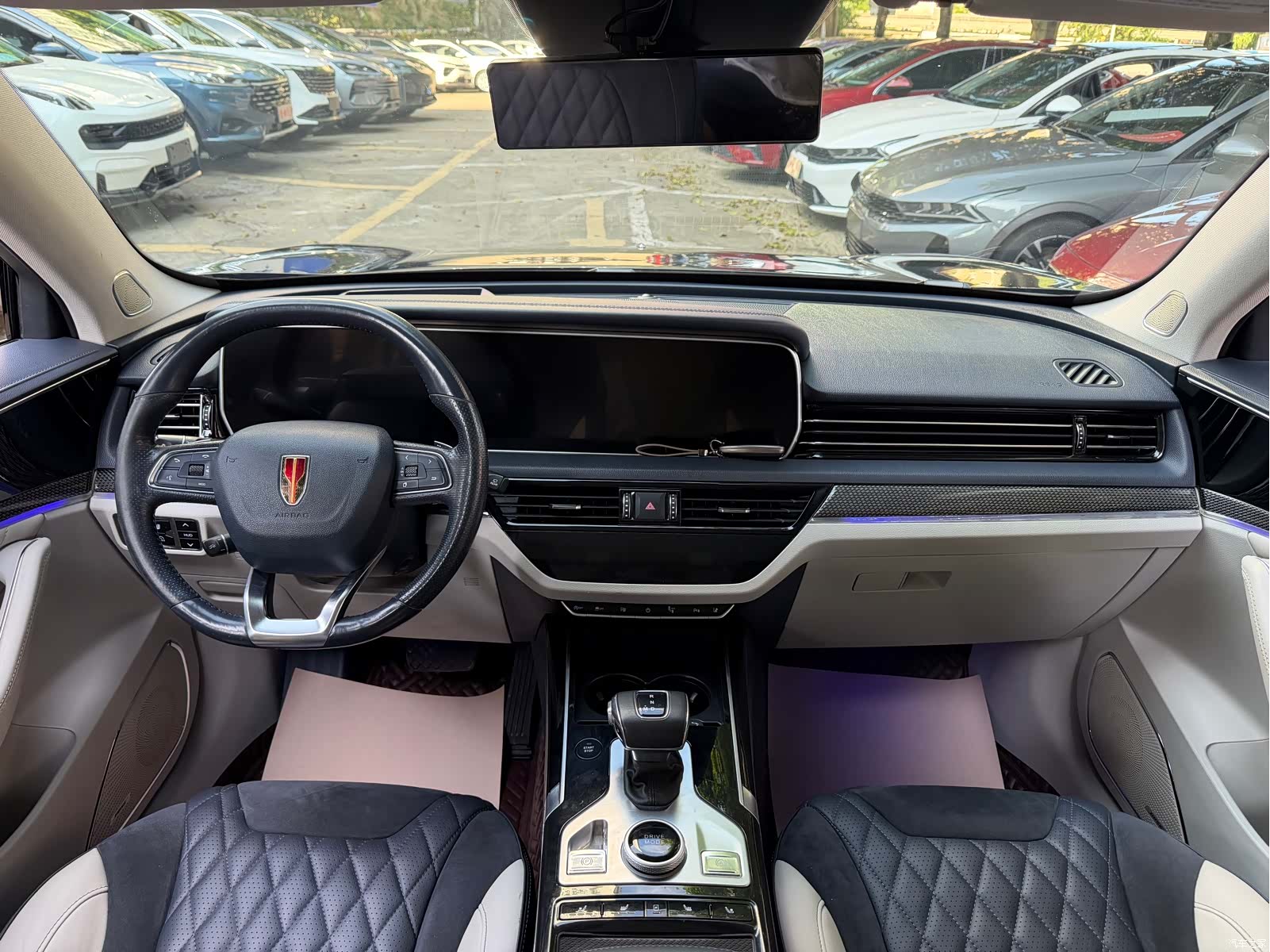 Hongqi HS5, 2020 9