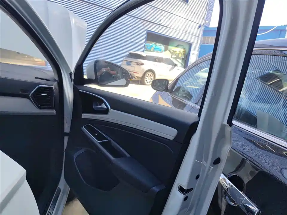 Jetta VS5