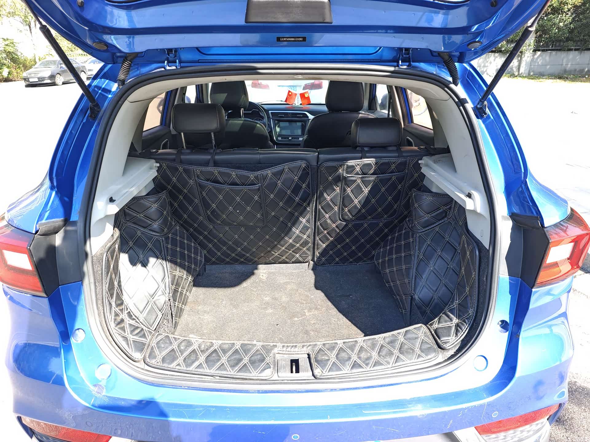 MG ZS, 2017 22