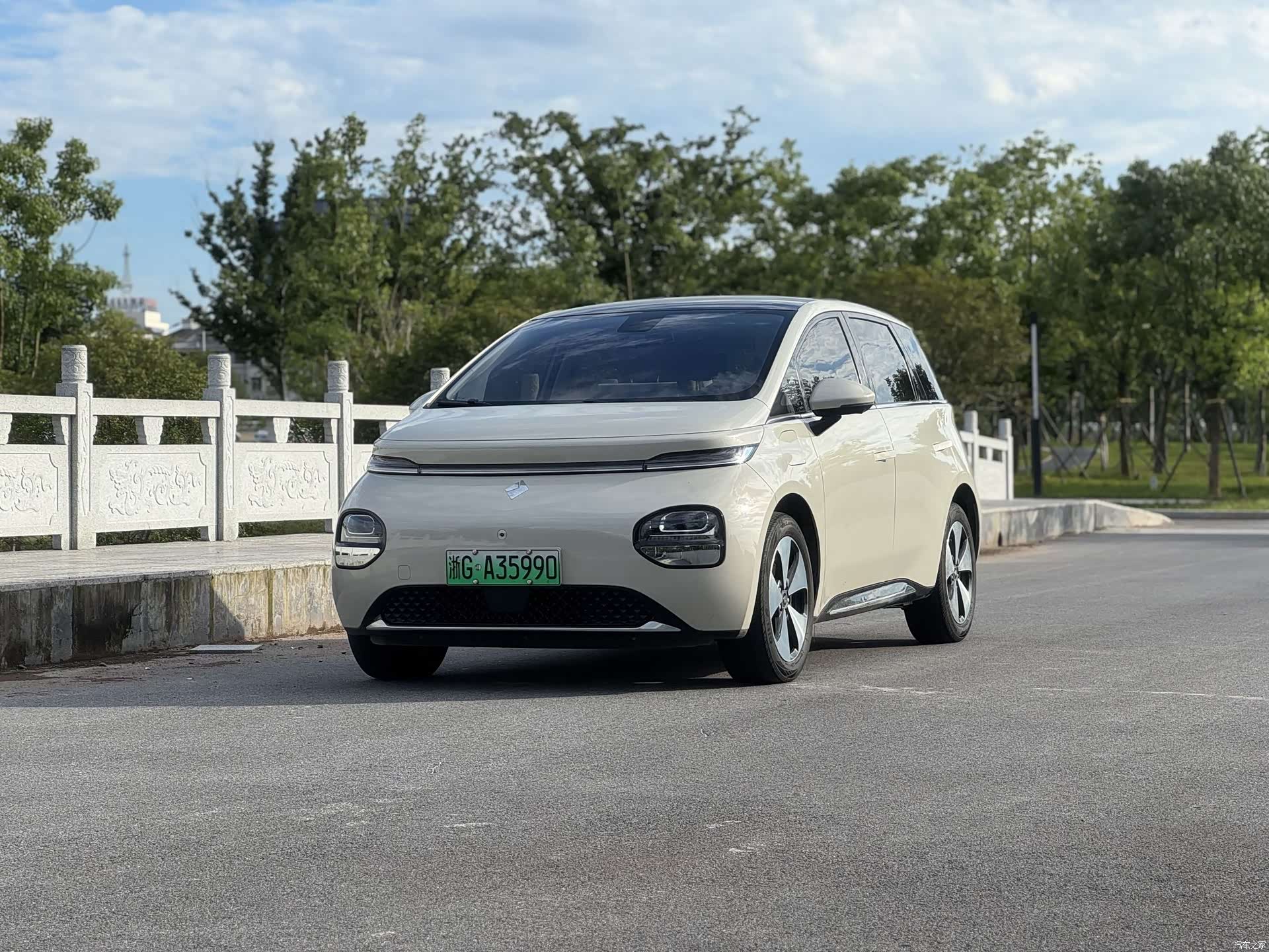 Wuling 460