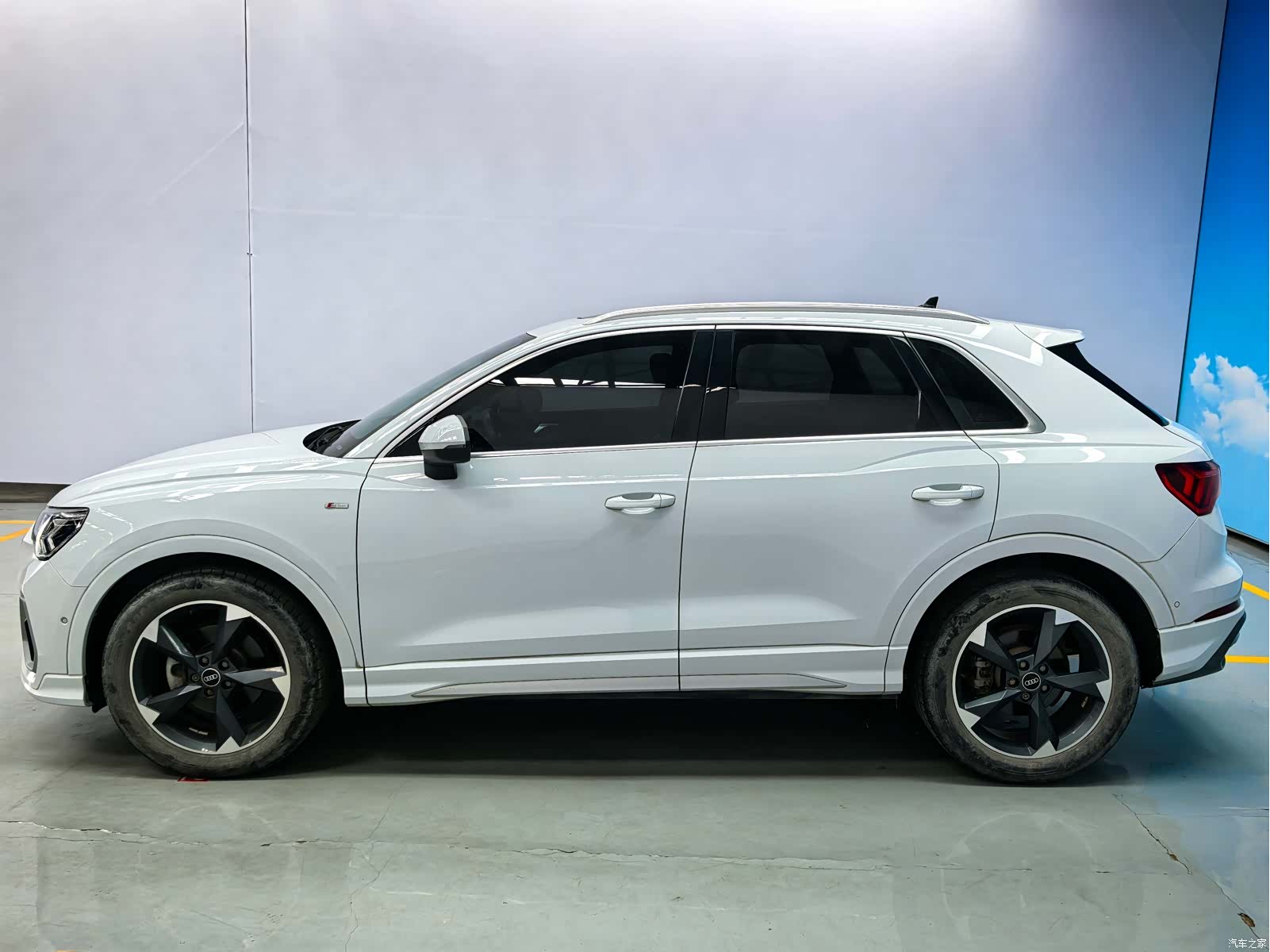 Audi Q3, 2022 9