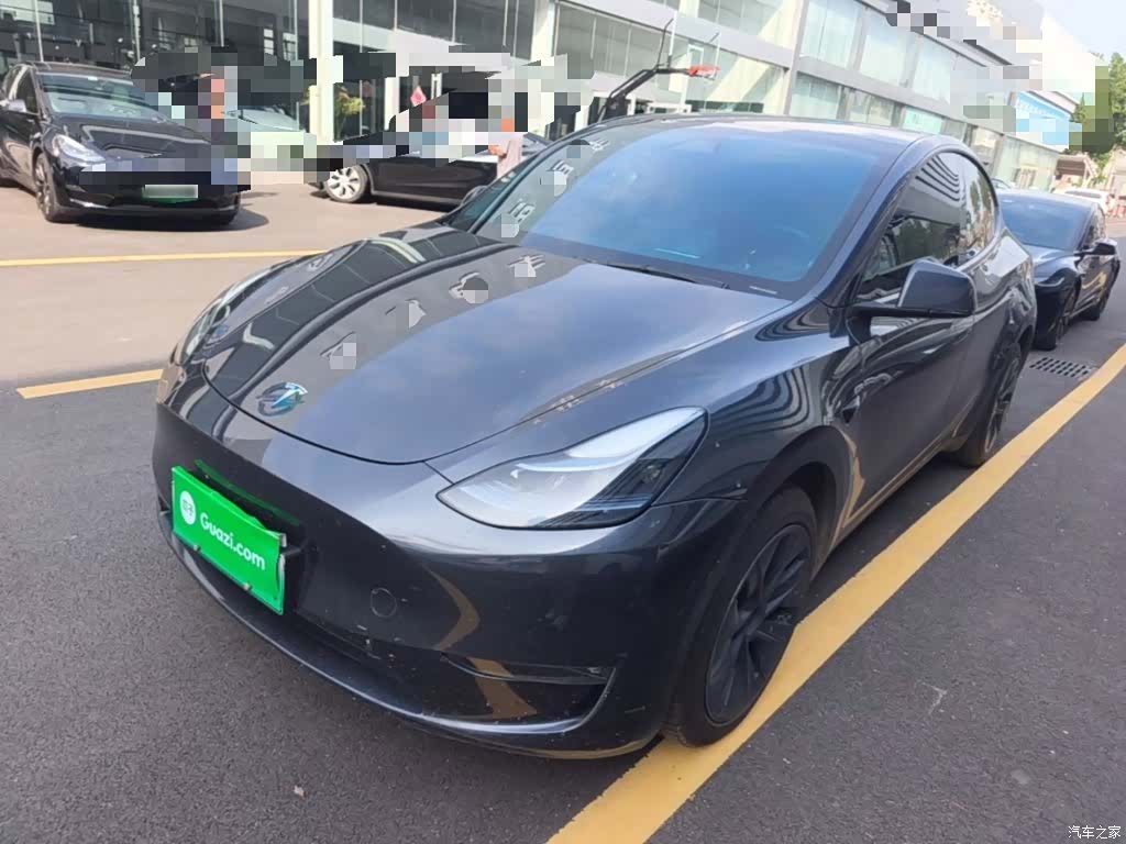 Tesla Model Y, 2024 1
