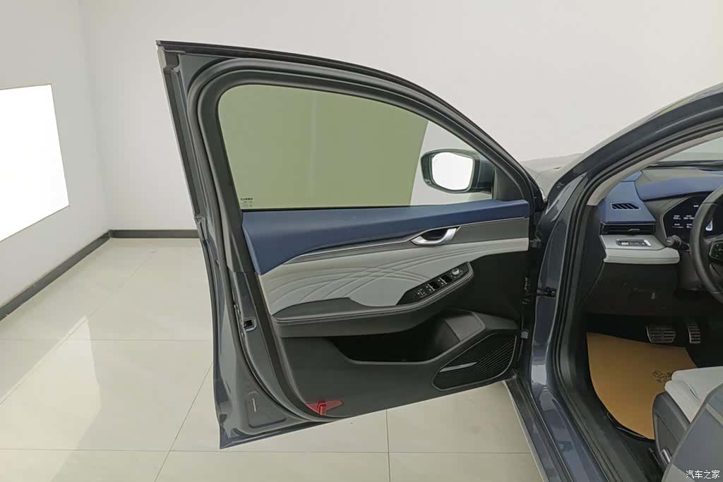 Geely Preface, 2024 7