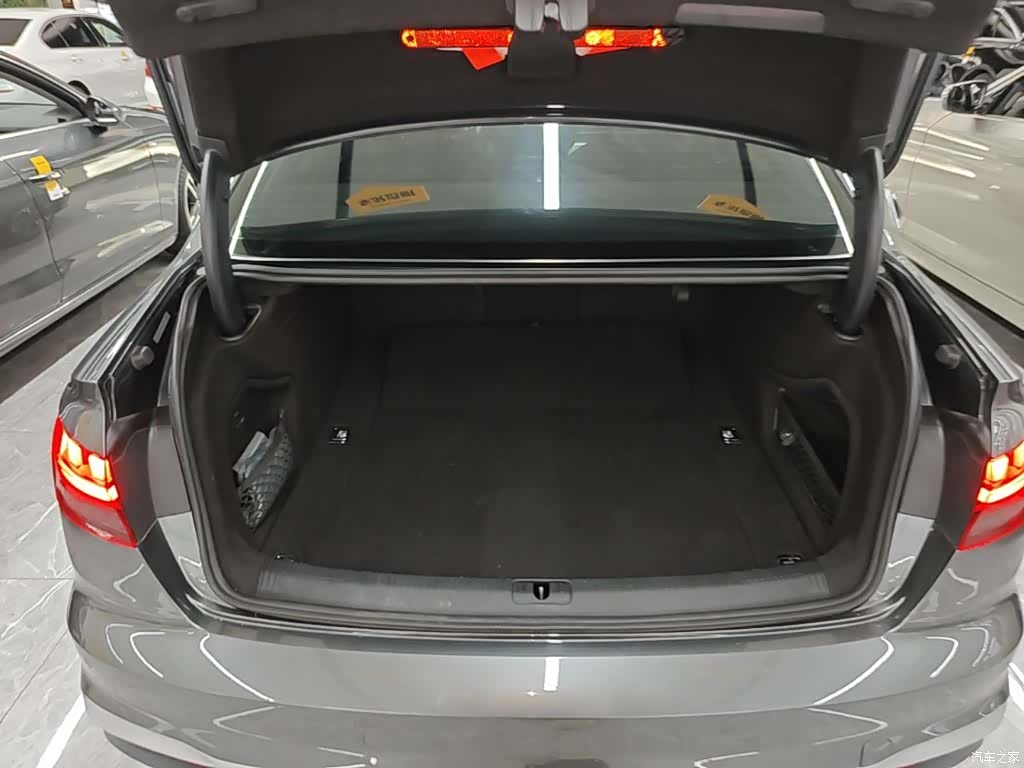 Audi A4L, 2021 19