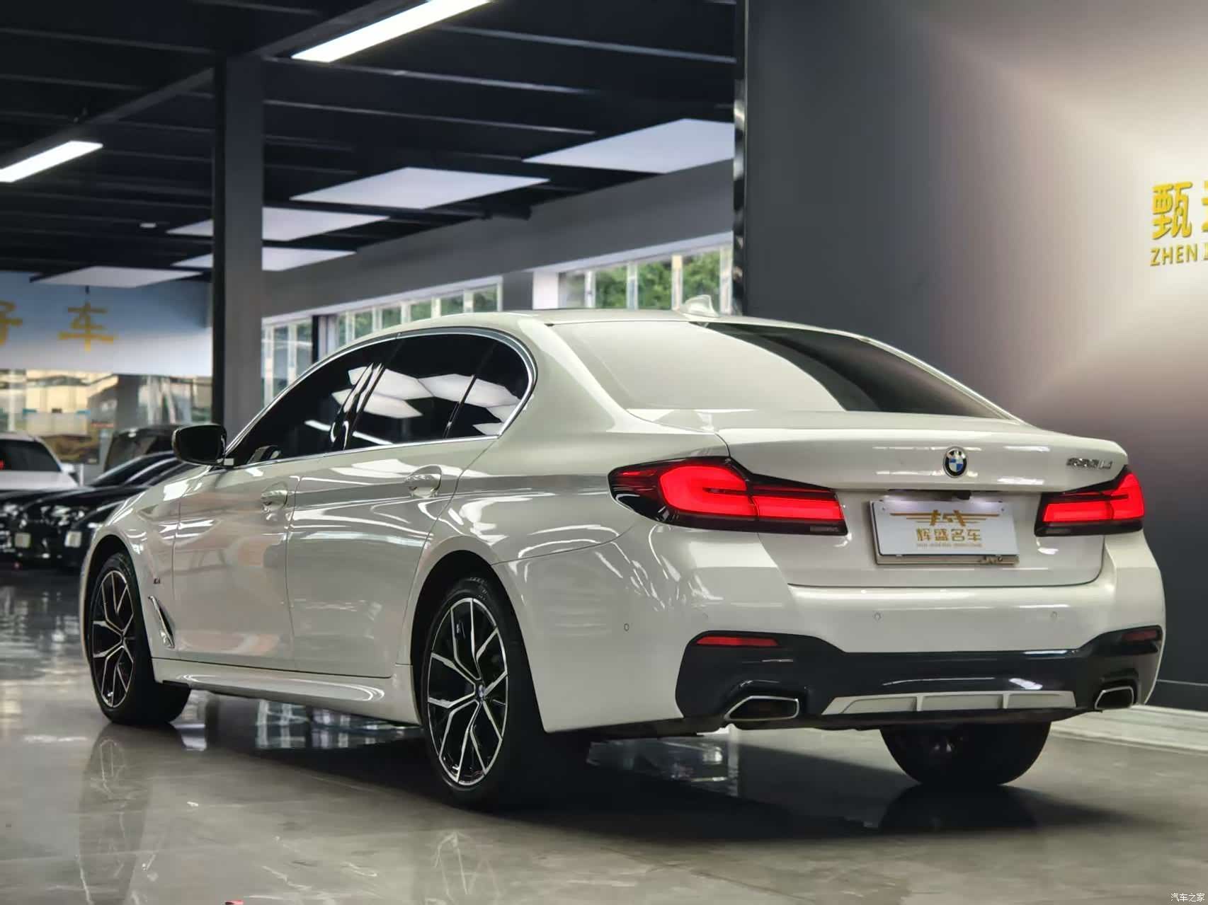 BMW 5 Series, 2022 4