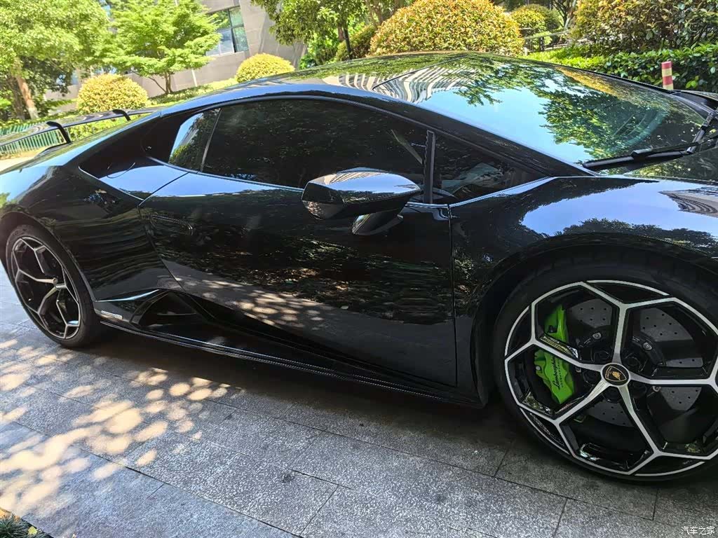 Lamborghini Huracán, 2022 2