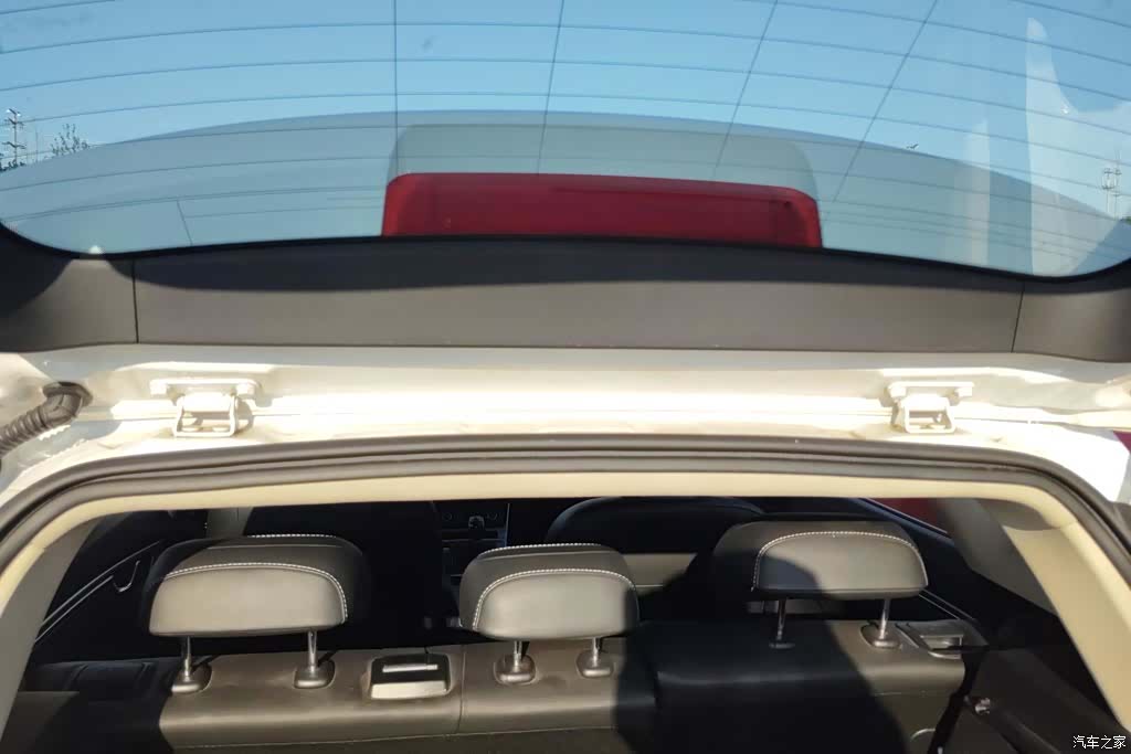Geely Emgrand, 2019 4