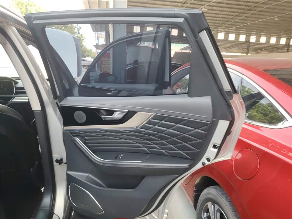 Hongqi HS5 Hongqi HS5