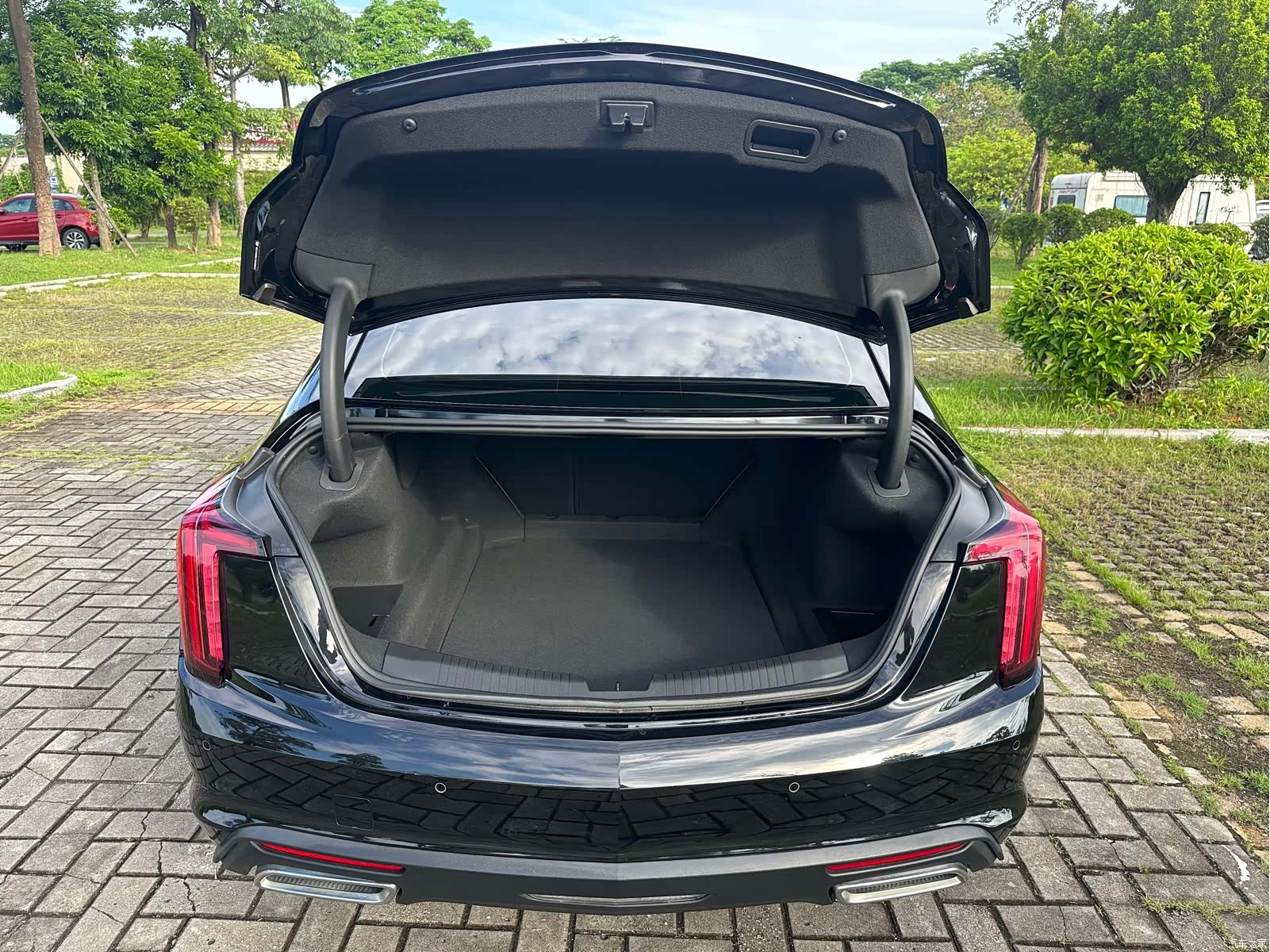 Cadillac CT5, 2024 18