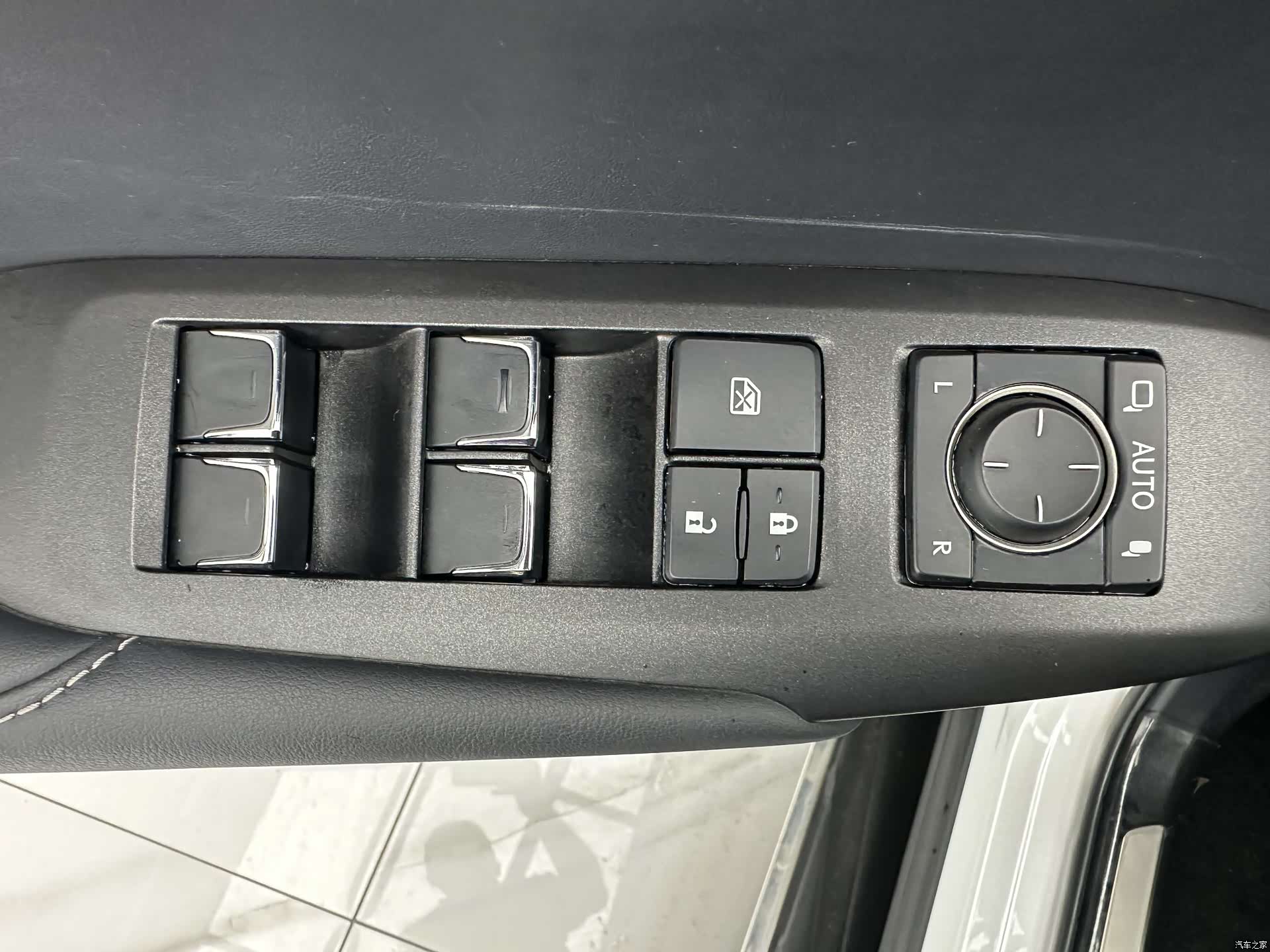 Lexus NX, 2021 12