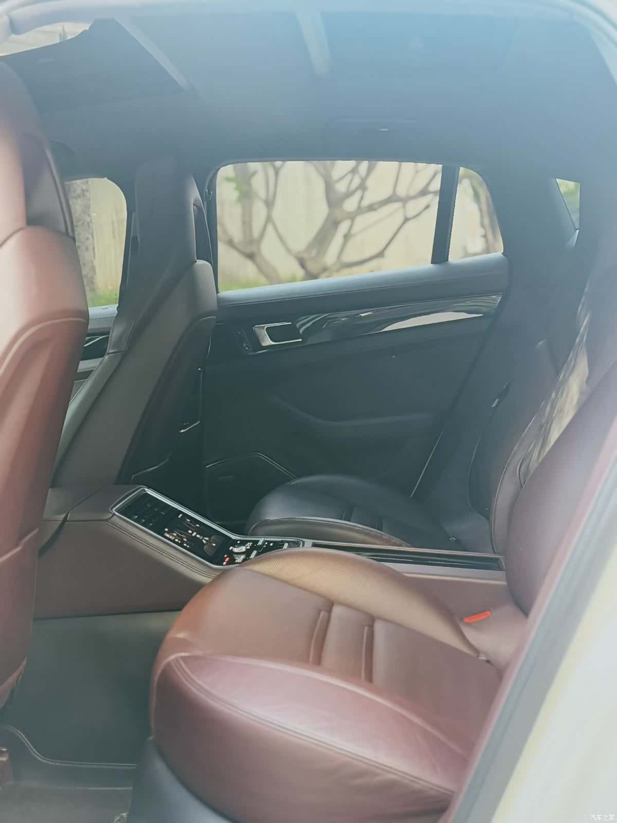 Porsche Panamera, 2017 все фото
