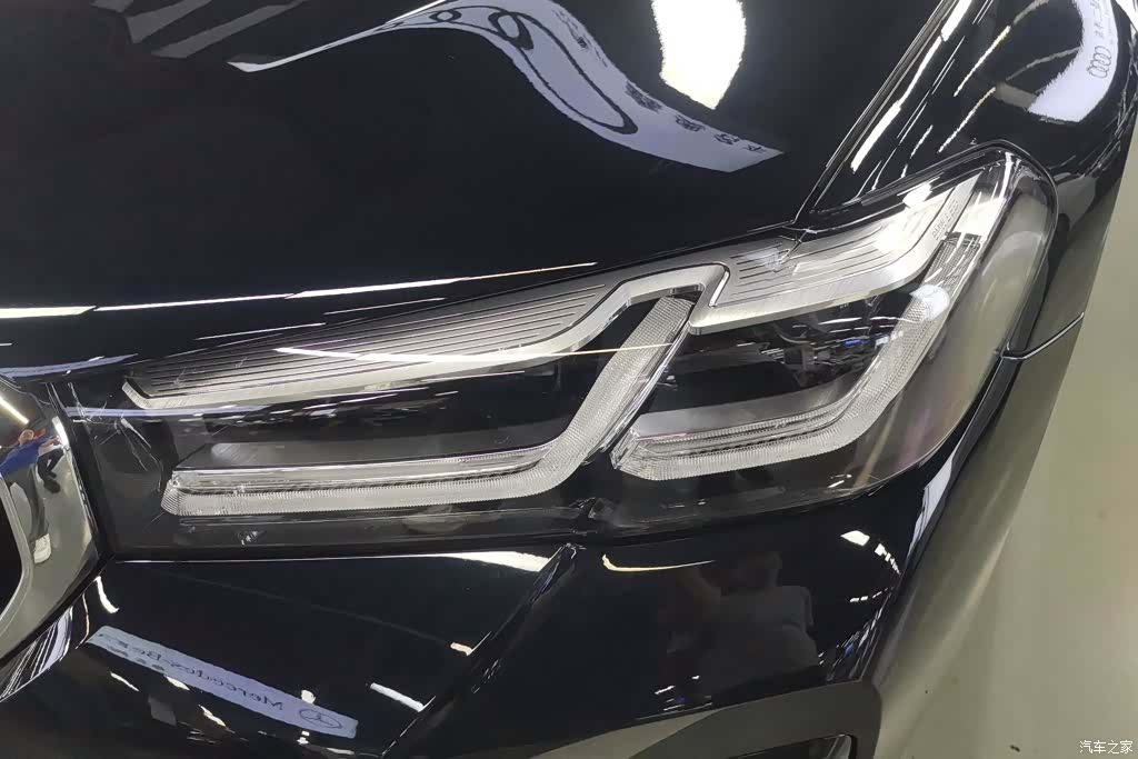 BMW 5 Series, 2022 все фото