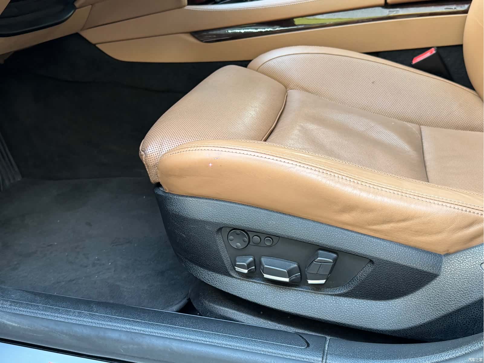 BMW 7 Series, 2011 8