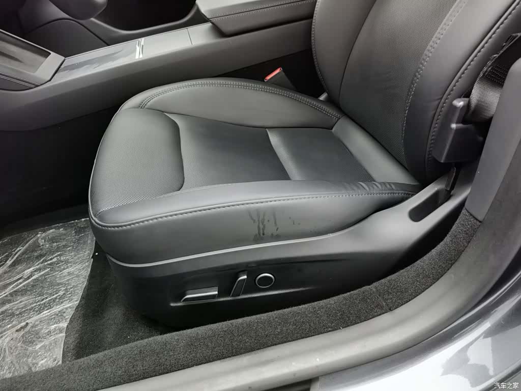 Tesla Model 3, 2024 20