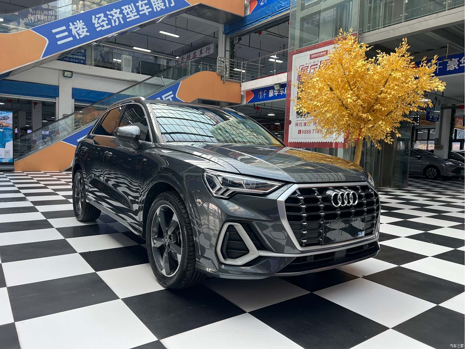 Audi Q3, 2022 3